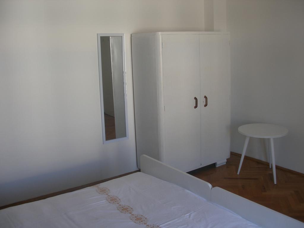 Guesthouse Franko فيلا لوكا الغرفة الصورة
